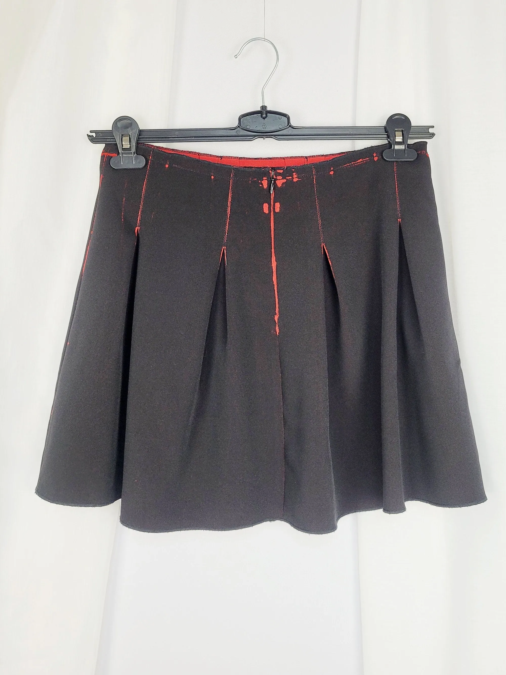 90s black red minimalist pleated Grunge mini skirt