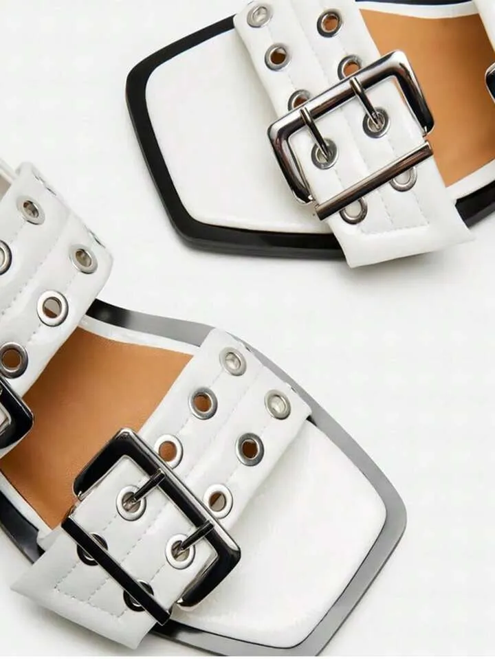 Evita Eyelet
