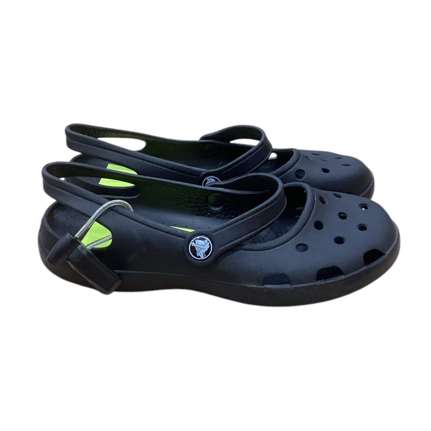 Sandals Flats By Crocs In Black, Size: 7