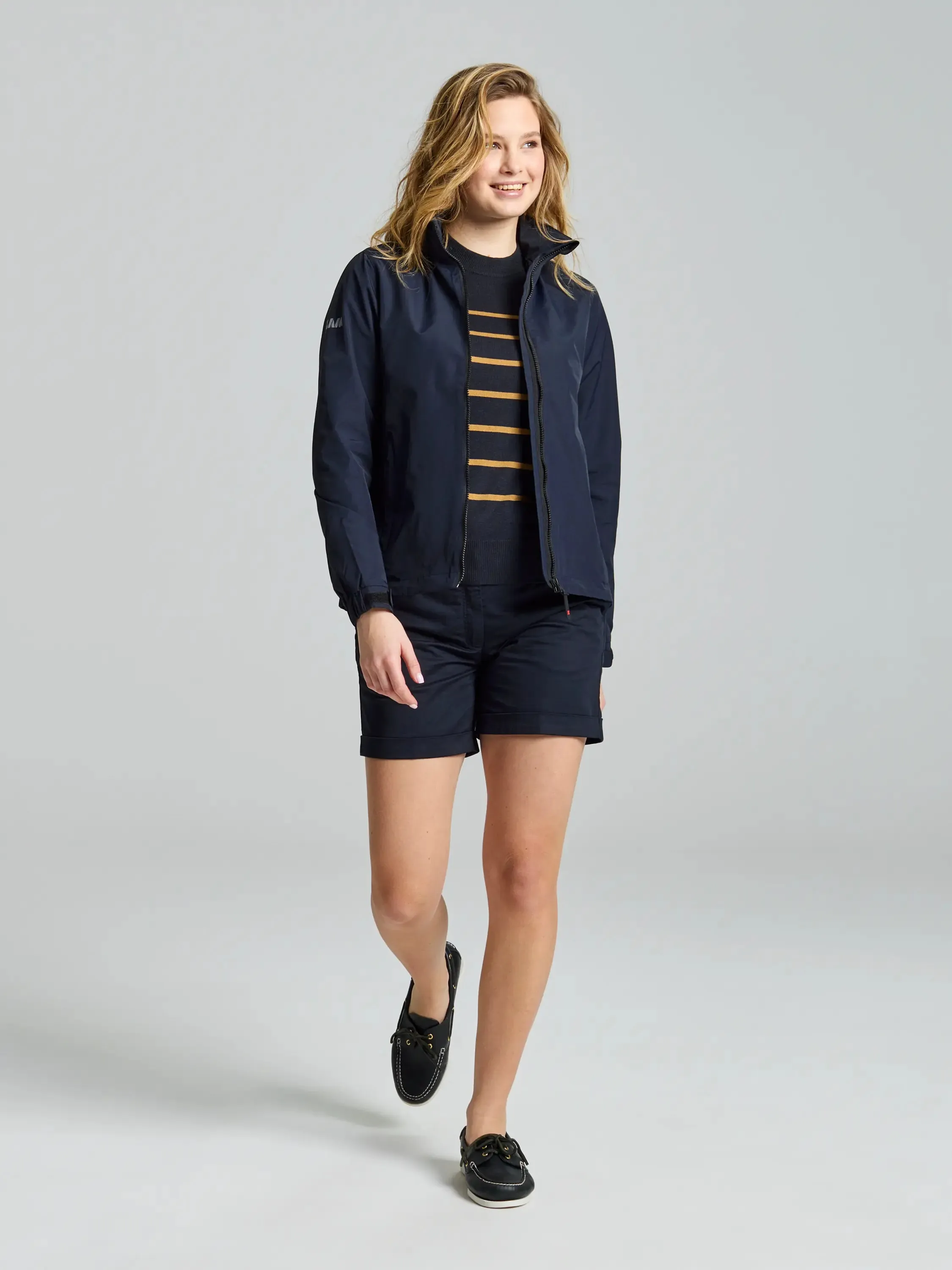 WOMAN SAILING JACKET